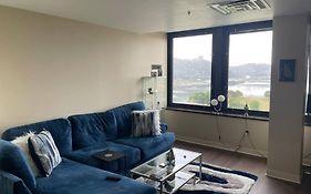Luxury Apt At The Point Easy Access To And From Downtown 24-7 Parking